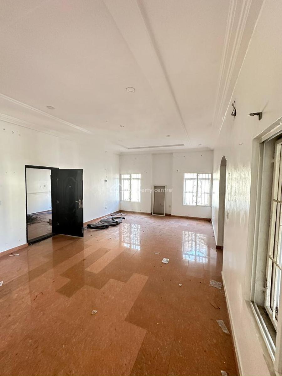 4 Bedroom Self-serviced Semi-detached Duplex, Lekki Phase 1, Lekki, Lagos, Semi-detached Duplex for Rent