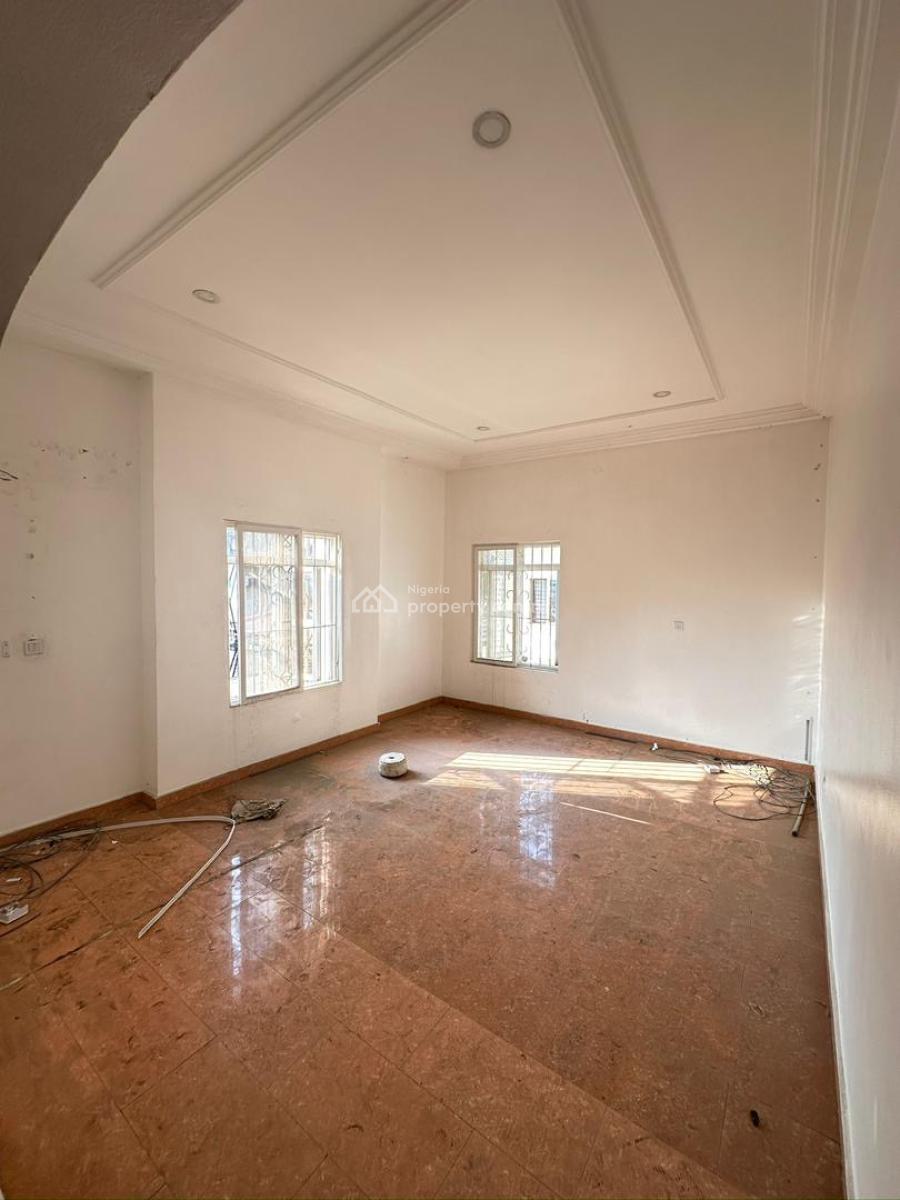 4 Bedroom Self-serviced Semi-detached Duplex, Lekki Phase 1, Lekki, Lagos, Semi-detached Duplex for Rent