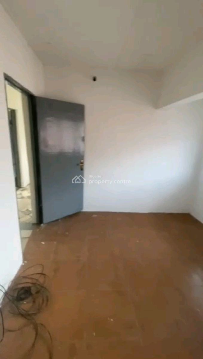 Very Decent and Spacious 3bedroom Flat Apartment with 2 Toilets and Ba, Off Palm Avenue, Mushin, Lagos, Flat / Apartment for Rent