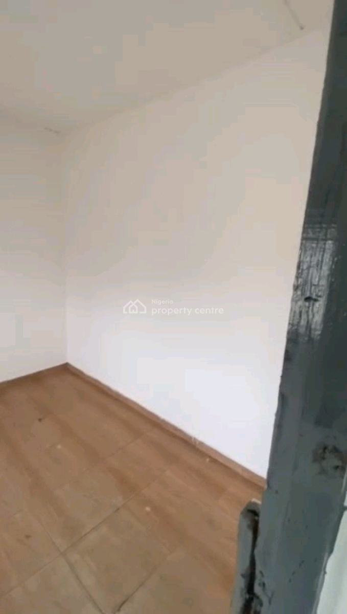 Very Decent and Spacious 3bedroom Flat Apartment with 2 Toilets and Ba, Off Palm Avenue, Mushin, Lagos, Flat / Apartment for Rent