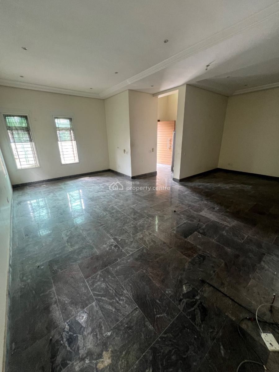Spacious 4-bedroom Duplex with Bq, Residential/commercial Use Allowed, Lekki Phase 1, Lekki, Lagos, House for Rent