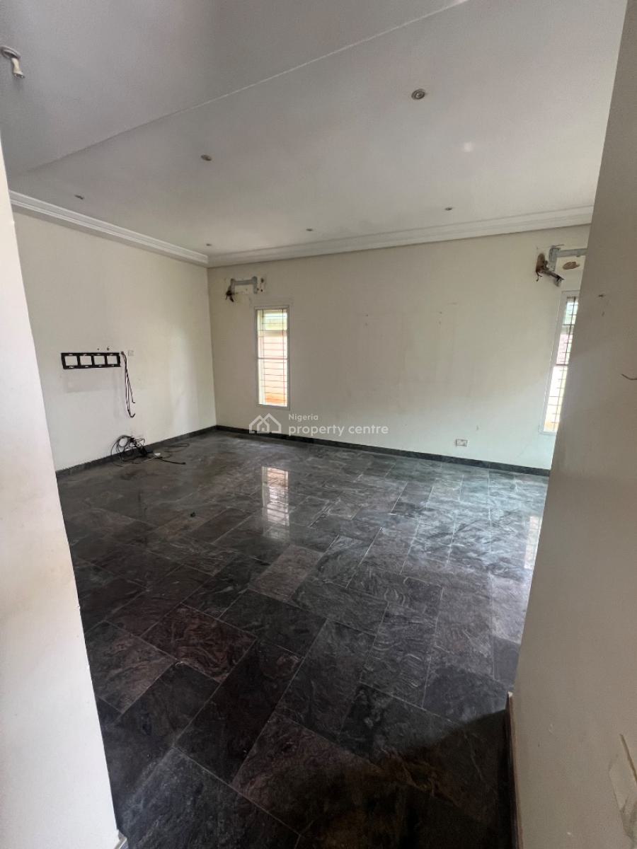 Spacious 4-bedroom Duplex with Bq, Residential/commercial Use Allowed, Lekki Phase 1, Lekki, Lagos, House for Rent