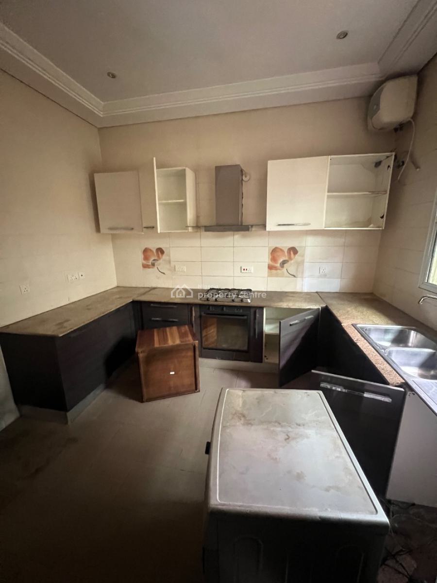 Spacious 4-bedroom Duplex with Bq, Residential/commercial Use Allowed, Lekki Phase 1, Lekki, Lagos, House for Rent