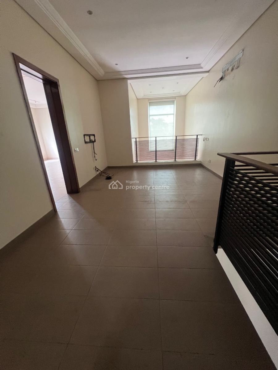 Spacious 4-bedroom Duplex with Bq, Residential/commercial Use Allowed, Lekki Phase 1, Lekki, Lagos, House for Rent