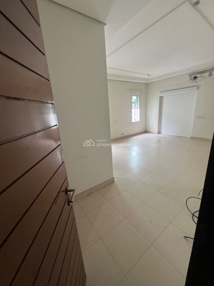 Spacious 4-bedroom Duplex with Bq, Residential/commercial Use Allowed, Lekki Phase 1, Lekki, Lagos, House for Rent