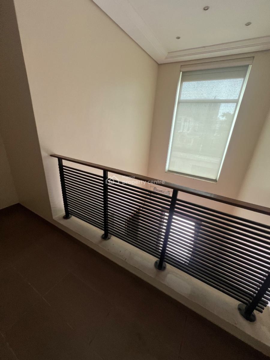 Spacious 4-bedroom Duplex with Bq, Residential/commercial Use Allowed, Lekki Phase 1, Lekki, Lagos, House for Rent