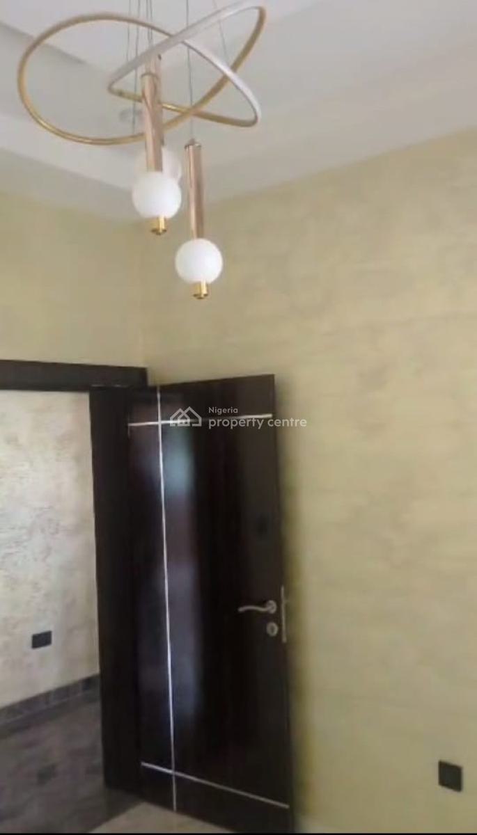 Kaduna Block of Flats, Tafawa Balewa Way Unguwar Rimi Gra, Kaduna North, Kaduna, Mini Flat (room and Parlour) for Sale