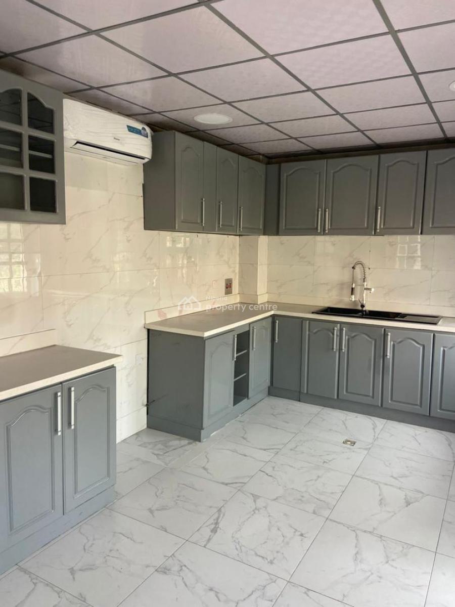 Newly Refurbished 3 Bedroom Terrace House with 2 Rooms Bq, Banana Island, Ikoyi, Lagos, Flat / Apartment for Rent