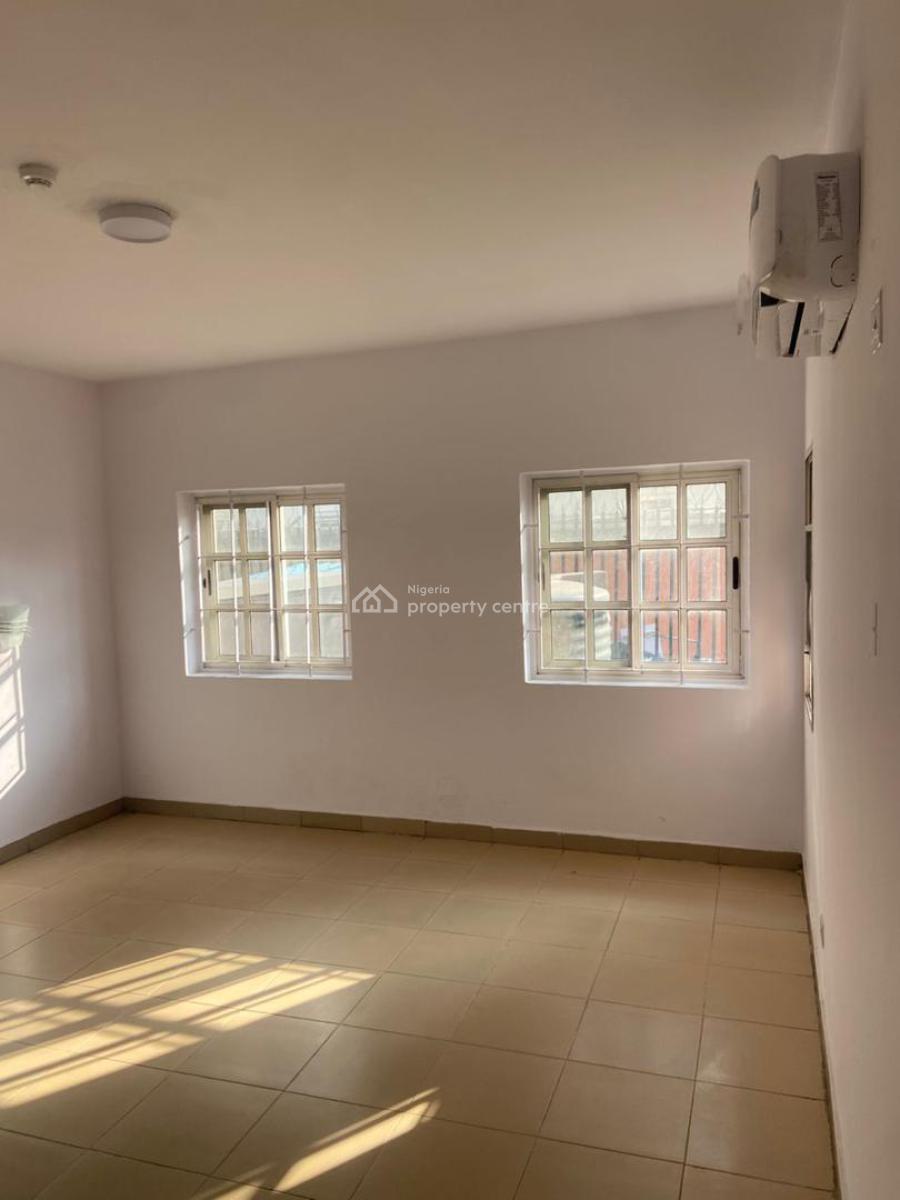 Newly Refurbished 3 Bedroom Terrace House with 2 Rooms Bq, Banana Island, Ikoyi, Lagos, Flat / Apartment for Rent