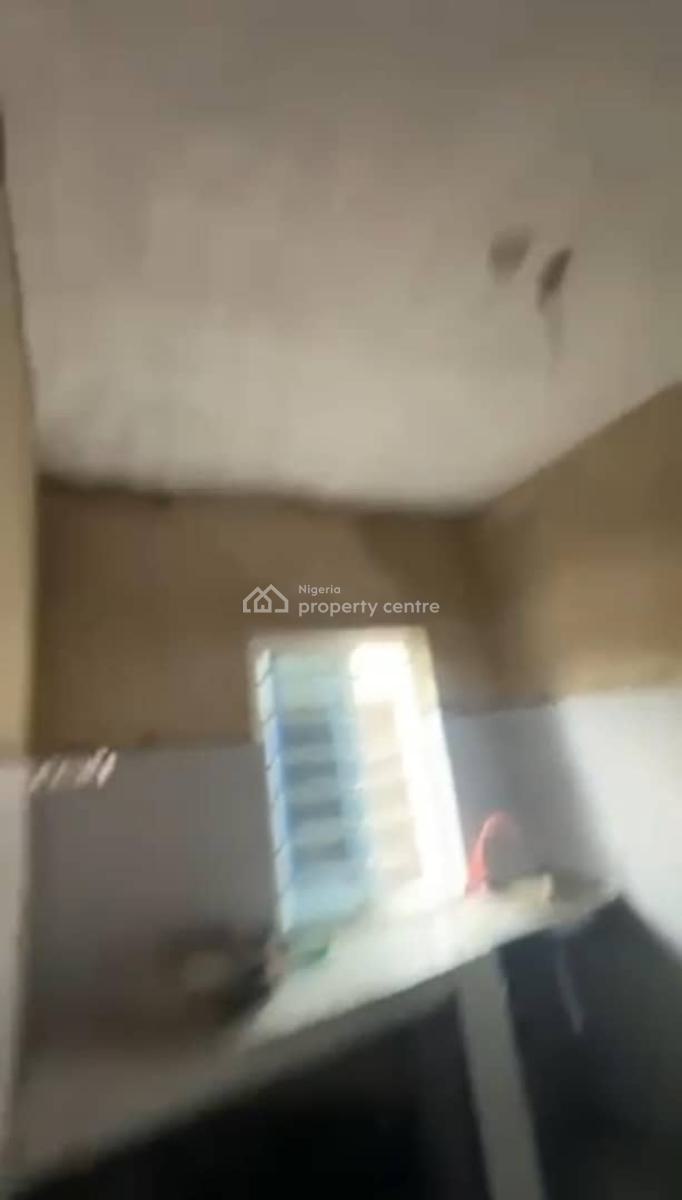 Lovely 2 Bedroom Flat, Palmgrove, Ilupeju, Lagos, Flat / Apartment for Rent