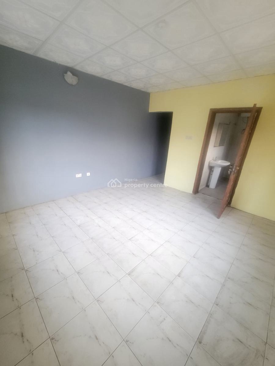 Standard and Spacious 3 Bedroom, Even Estate, Ajah, Lagos, Flat / Apartment for Rent