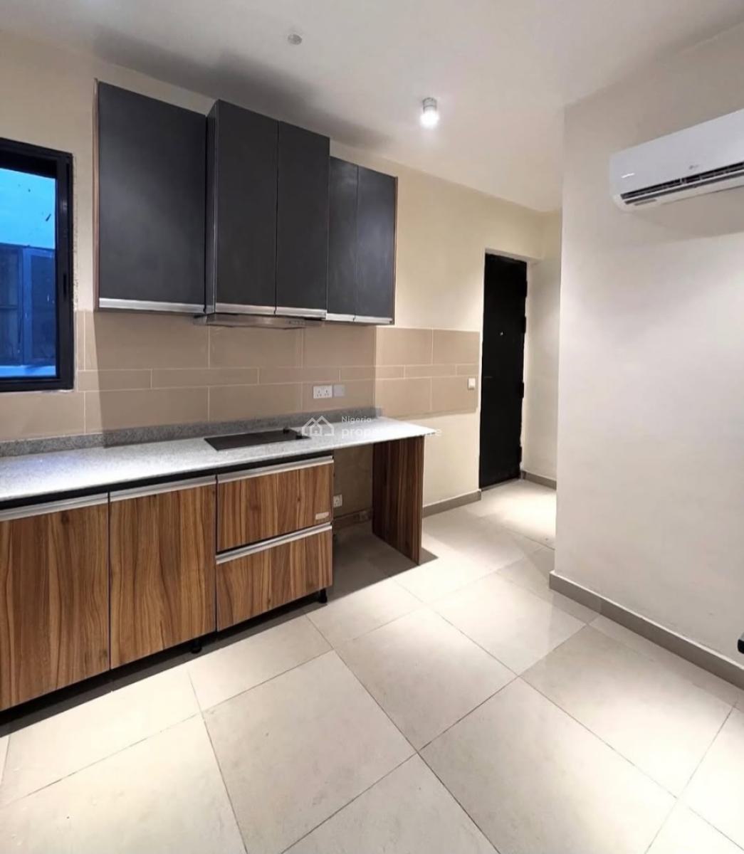 Unit of 2 Bedroom Apartment, Lekki Phase 1, Lekki, Lagos, Block of Flats for Sale