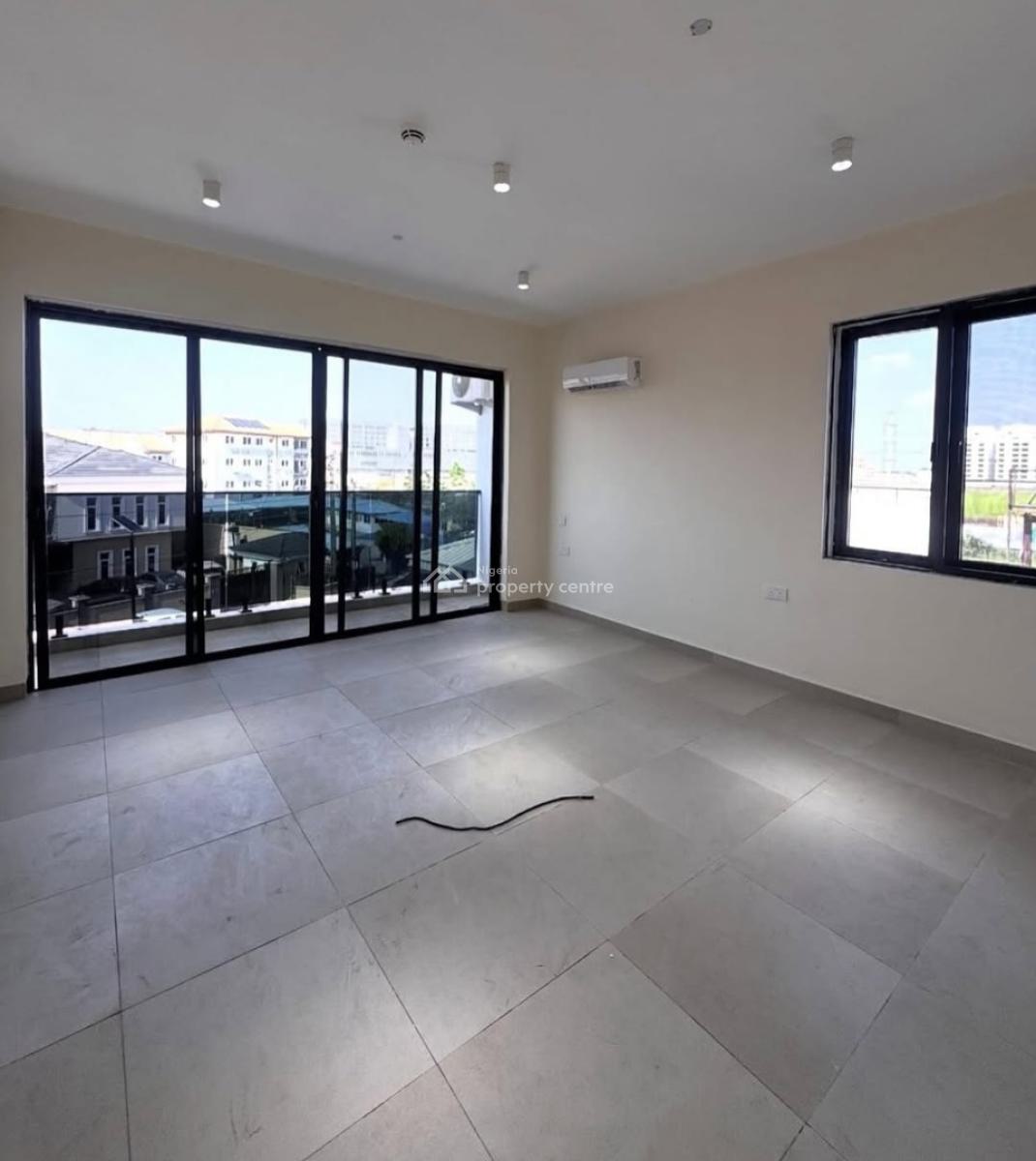 Unit of 2 Bedroom Apartment, Lekki Phase 1, Lekki, Lagos, Block of Flats for Sale