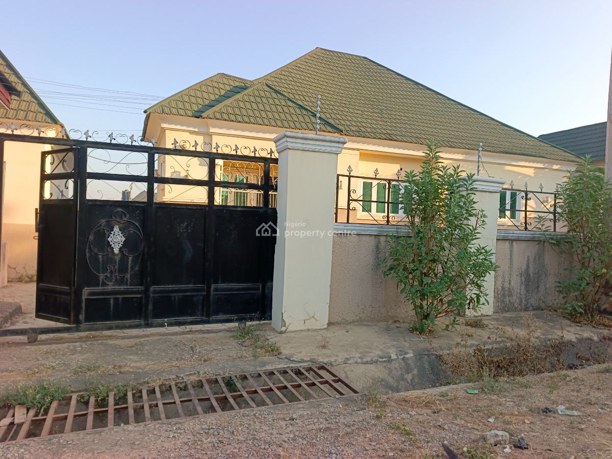Luxury 3bedroom Fully Detach Bungalow House in an Estate in Lugbe, Lugbe Back of Amac Market., Fha (f.h.a), Lugbe District, Abuja, Detached Bungalow for Sale