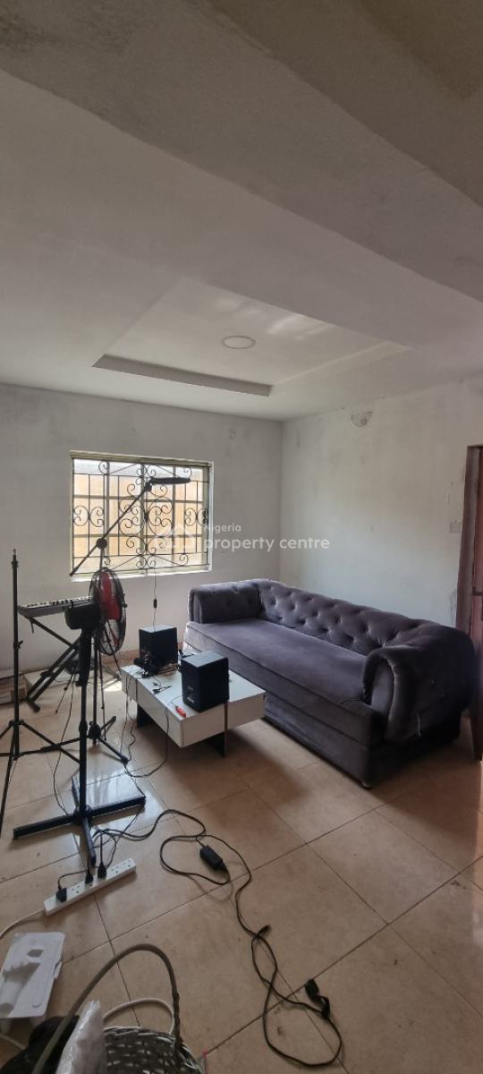 Spacious Mini Flat Apartment in a Cozy Environment, Eti-osa, Okun-ajah, Ajah, Lagos, Mini Flat (room and Parlour) for Rent