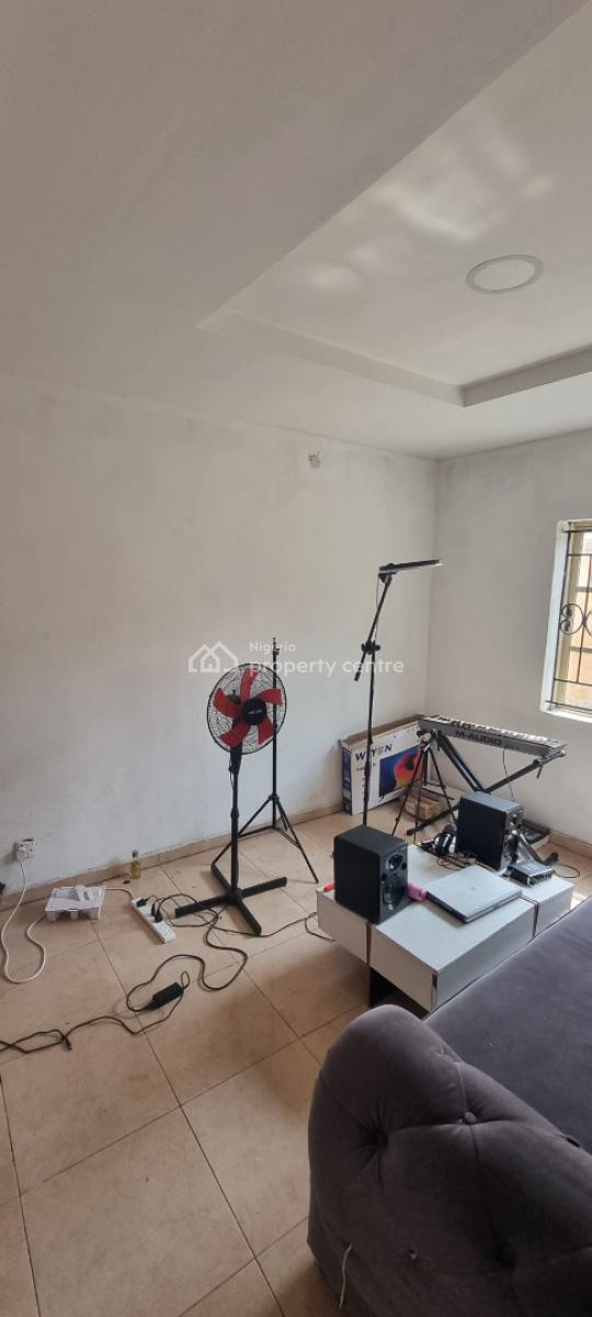 Spacious Mini Flat Apartment in a Cozy Environment, Eti-osa, Okun-ajah, Ajah, Lagos, Mini Flat (room and Parlour) for Rent