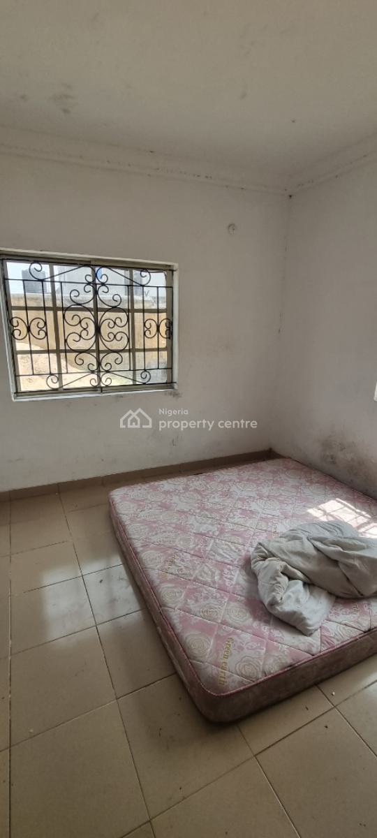 Spacious Mini Flat Apartment in a Cozy Environment, Eti-osa, Okun-ajah, Ajah, Lagos, Mini Flat (room and Parlour) for Rent
