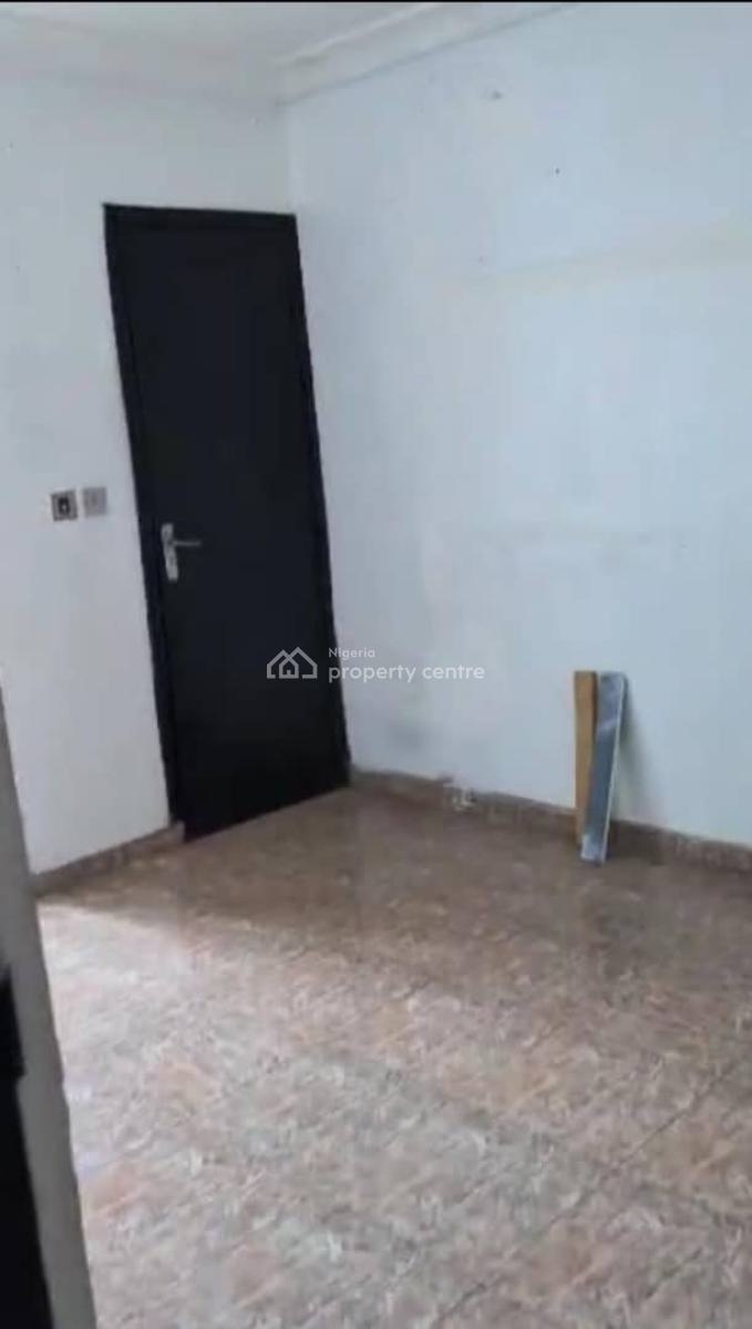 Lovely 2 Bedroom Flat, Ifako, Gbagada, Lagos, Flat / Apartment for Rent