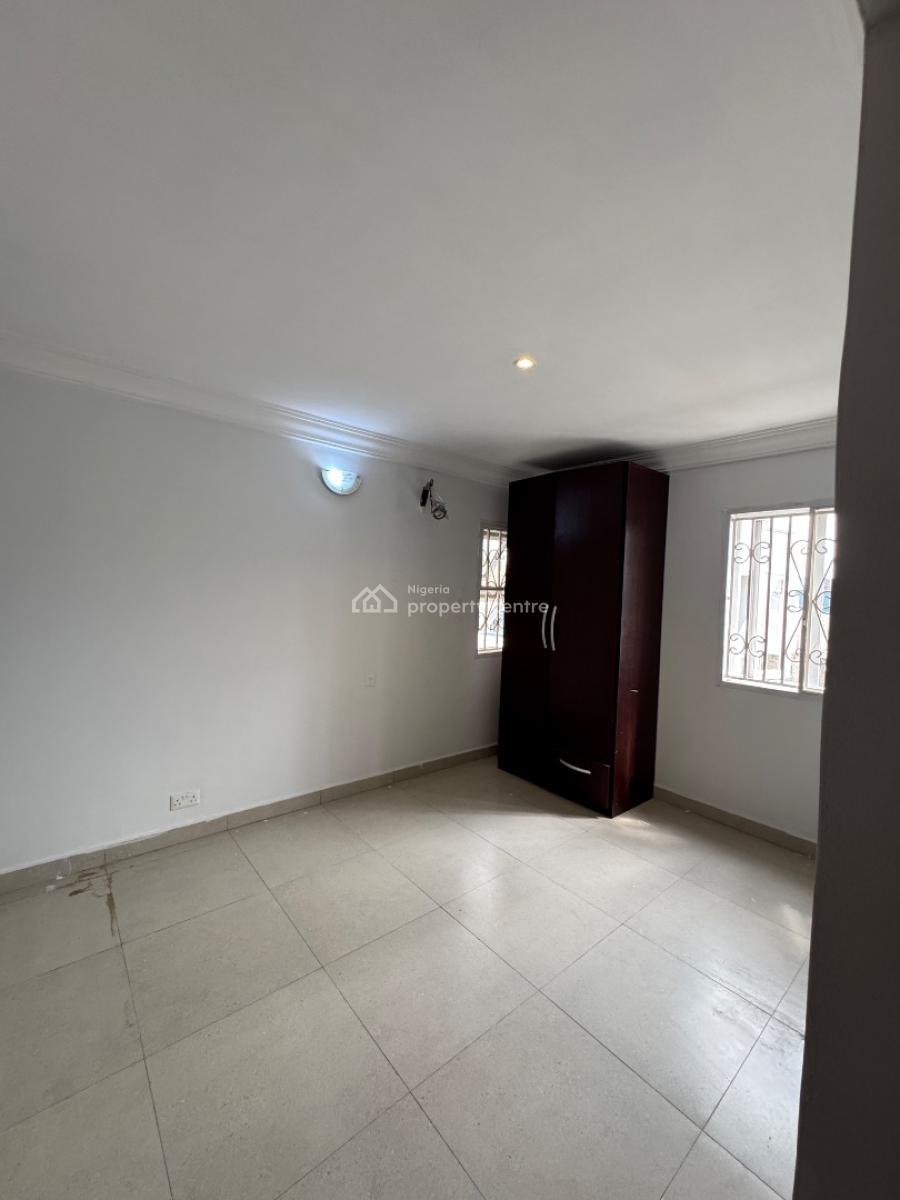 Well Maintained 2bedroom Flat, Blenco, Sangotedo, Ajah, Lagos, Flat / Apartment for Rent