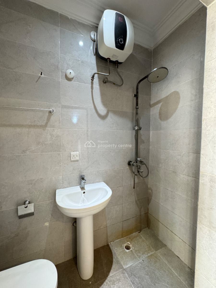 Well Maintained 2bedroom Flat, Blenco, Sangotedo, Ajah, Lagos, Flat / Apartment for Rent