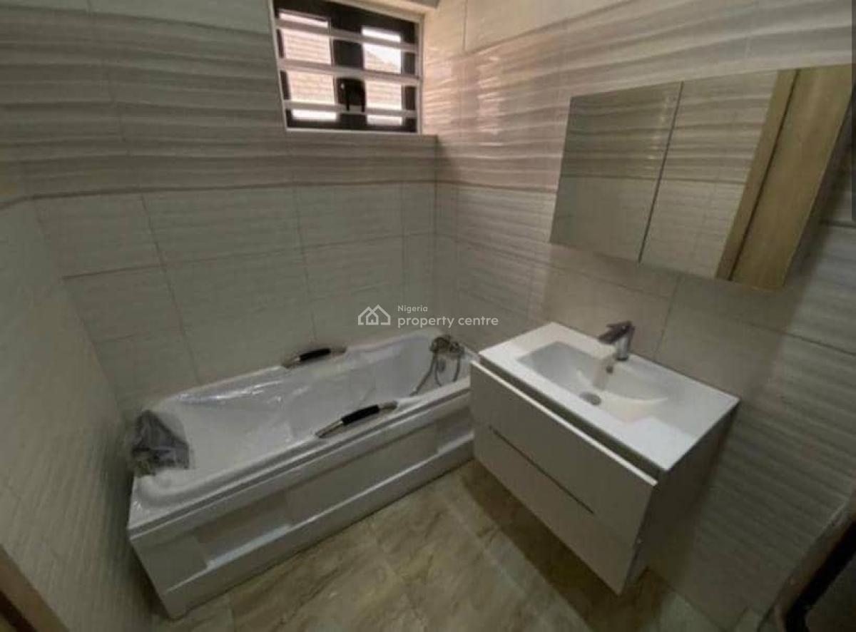 Exclusive 4 Bedroom Terraced Duplex with Excellent Facilities, Ikota, Lekki, Lagos, Terraced Duplex for Rent