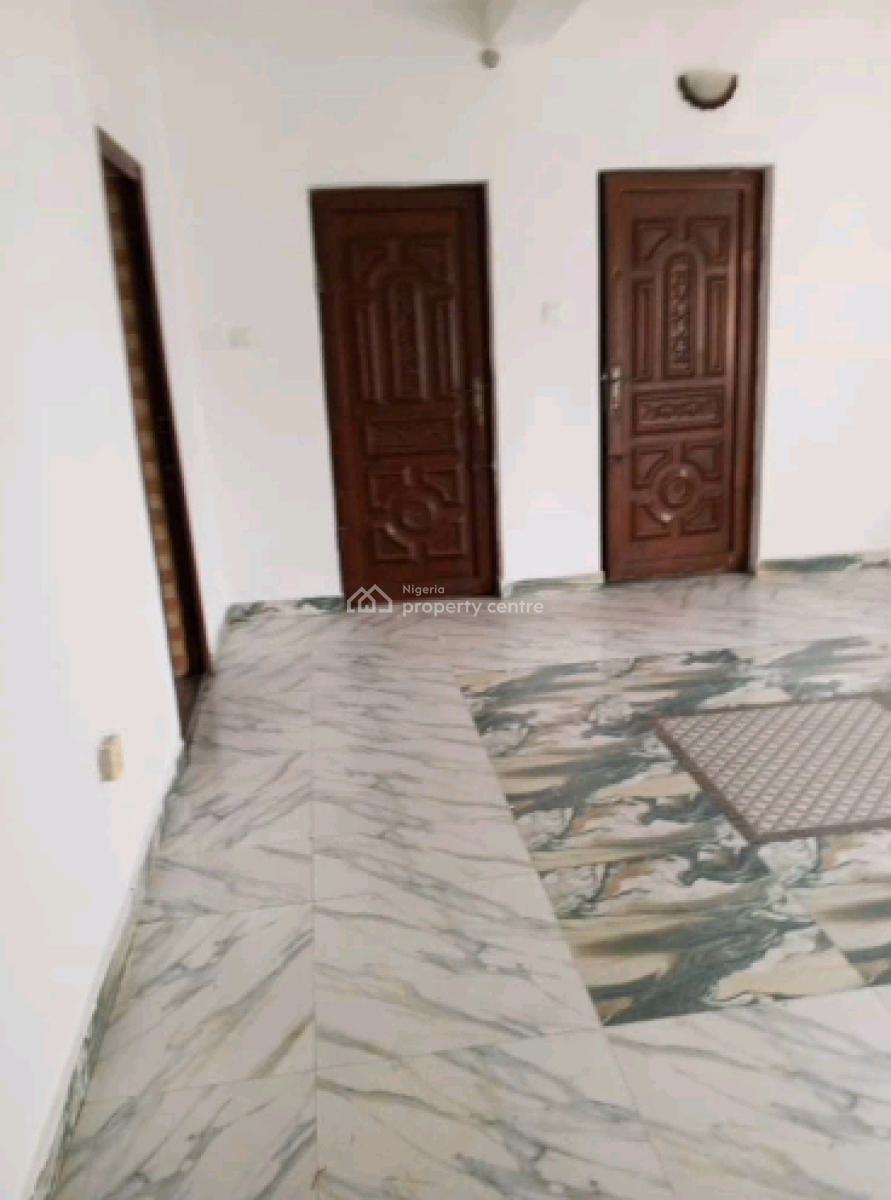 Standard and Spacious Three Bedroom Apartment Available, Alagomeji, Yaba, Lagos, Flat / Apartment for Rent