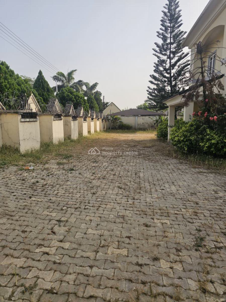 6-bedroom Fully Detached Duplex with 2-bedroom Guest Chalet + Se, 6th Avenue, Gwarinpa, Abuja, Detached Duplex for Rent