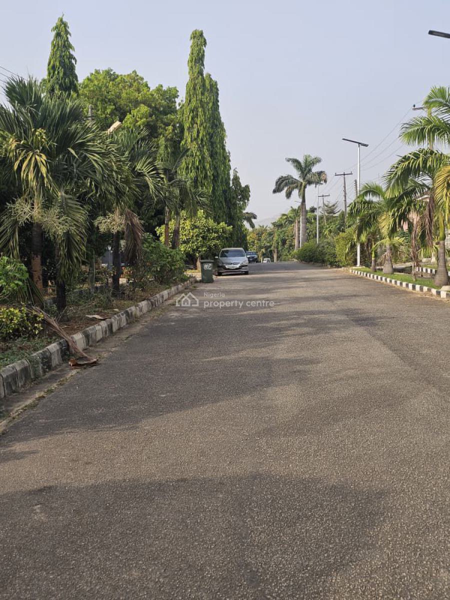 6-bedroom Fully Detached Duplex with 2-bedroom Guest Chalet + Se, 6th Avenue, Gwarinpa, Abuja, Detached Duplex for Rent