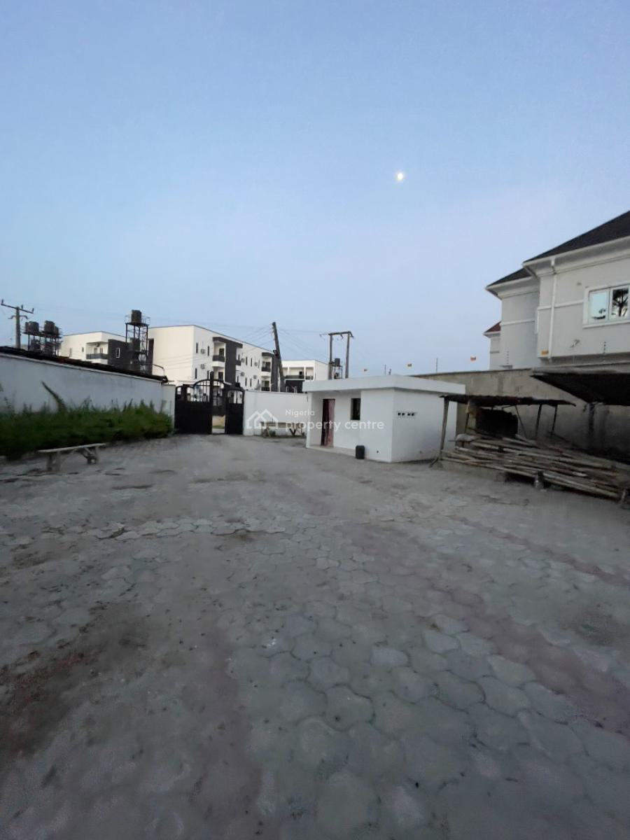 Nicely Built 3bedroom Flat Upstairs and Downstairs, Off Mobile Road, Ilaje, Ajah, Lagos, Flat / Apartment for Sale