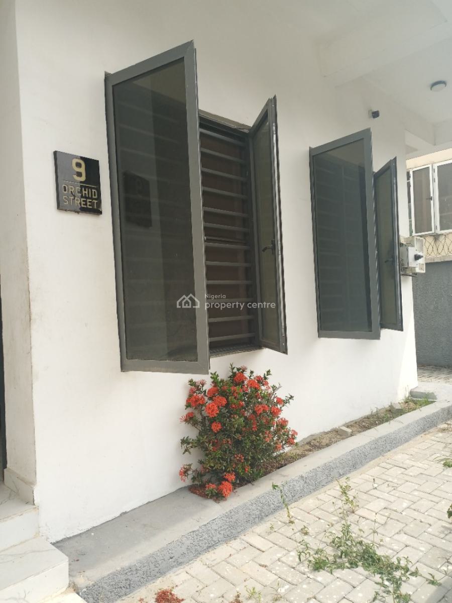 4bedroom Semi Detached Duplex with Bq, Private Pool, in a Well Secured Estate, Sangotedo, Ajah, Lagos, Semi-detached Duplex for Sale