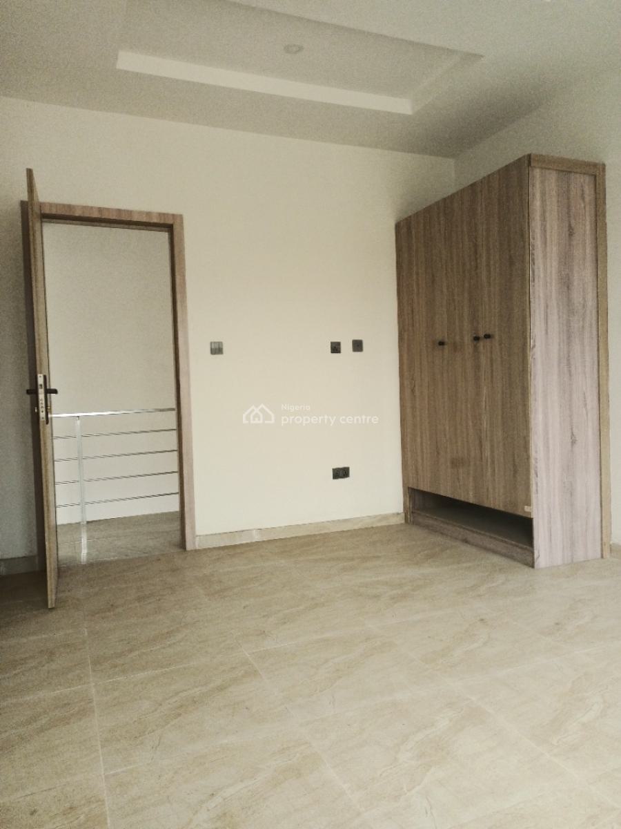 4bedroom Semi Detached Duplex with Bq, Private Pool, in a Well Secured Estate, Sangotedo, Ajah, Lagos, Semi-detached Duplex for Sale