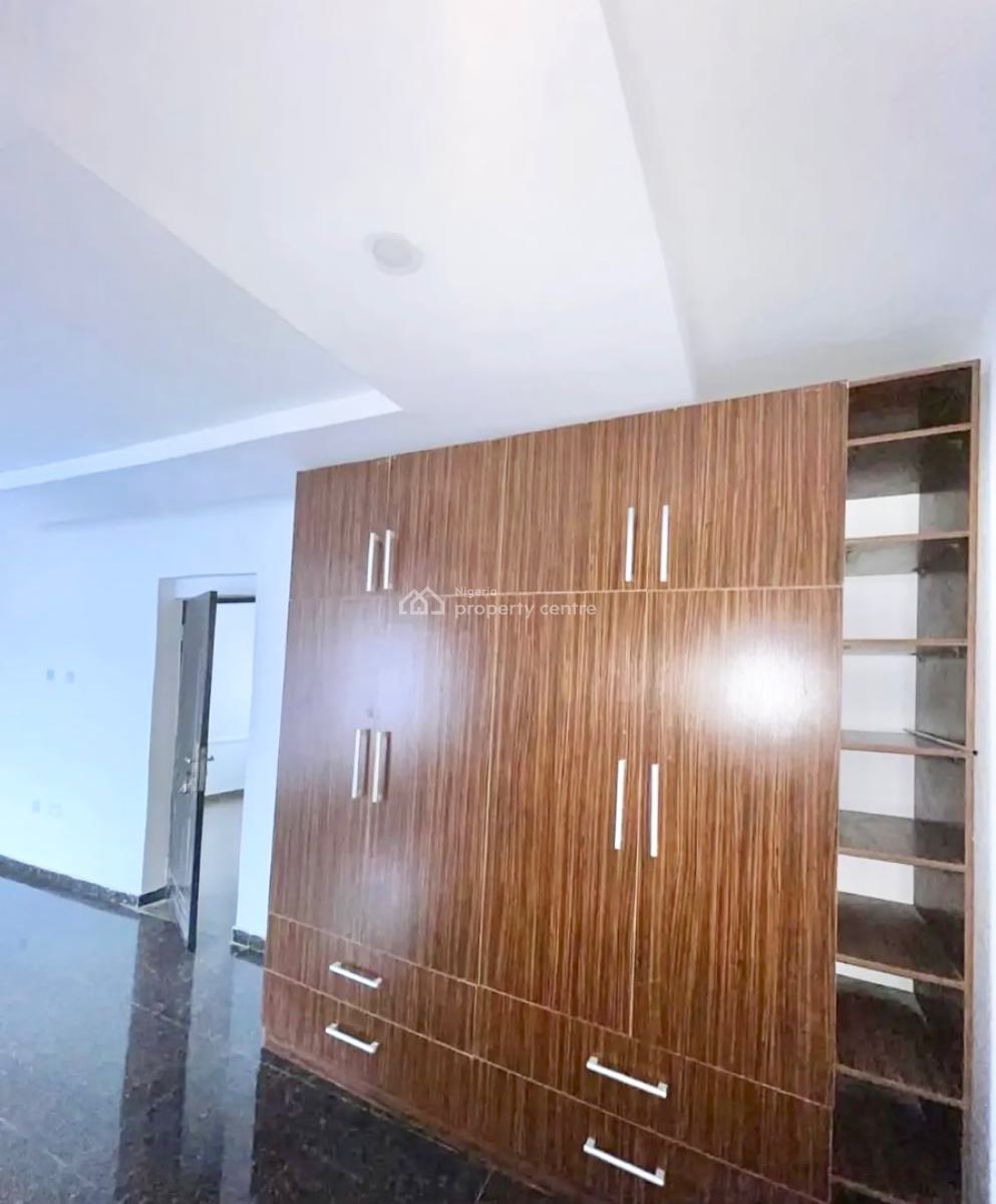 Well Built 5 Bedroom Terrace Duplex with Bq, Osapa, Lekki, Lagos, Terraced Duplex for Rent