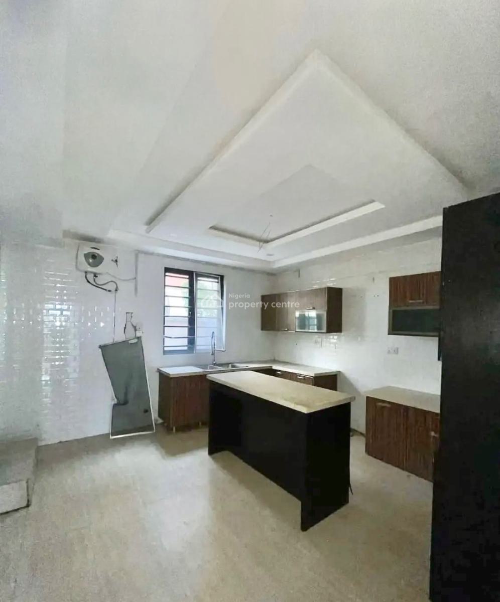 Well Built 5 Bedroom Terrace Duplex with Bq, Osapa, Lekki, Lagos, Terraced Duplex for Rent
