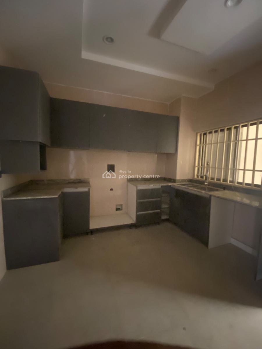 Luxury 3 Bedroom Flat with 1 Bq in a Secured and Gated Compound, Jahi, Abuja, Flat / Apartment for Rent