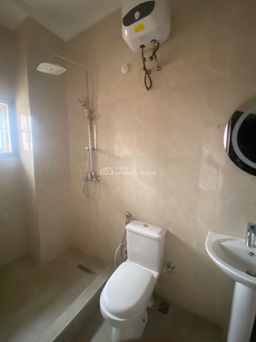 Luxury 3 Bedroom Flat with 1 Bq in a Secured and Gated Compound, Jahi, Abuja, Flat / Apartment for Rent
