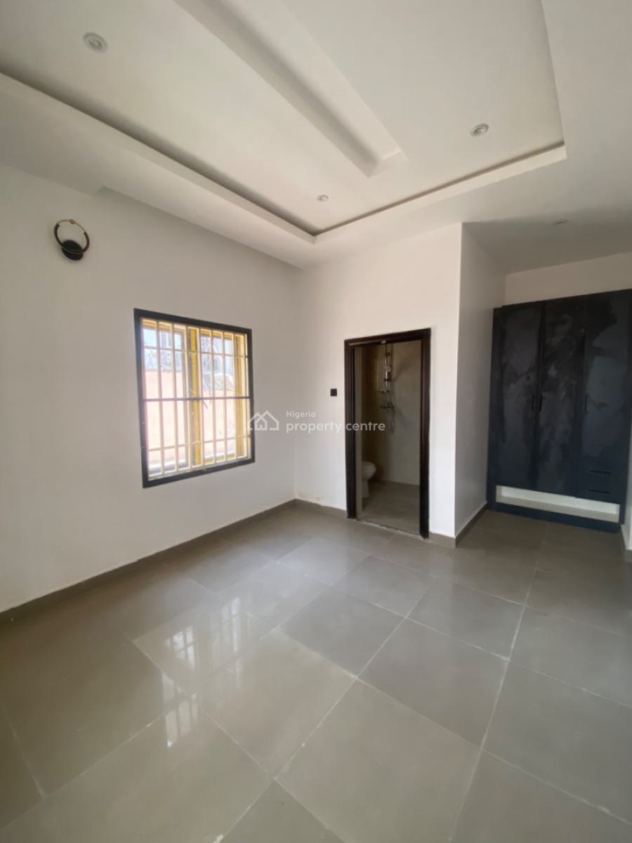 Luxury 3 Bedroom Flat with 1 Bq in a Secured and Gated Compound, Jahi, Abuja, Flat / Apartment for Rent