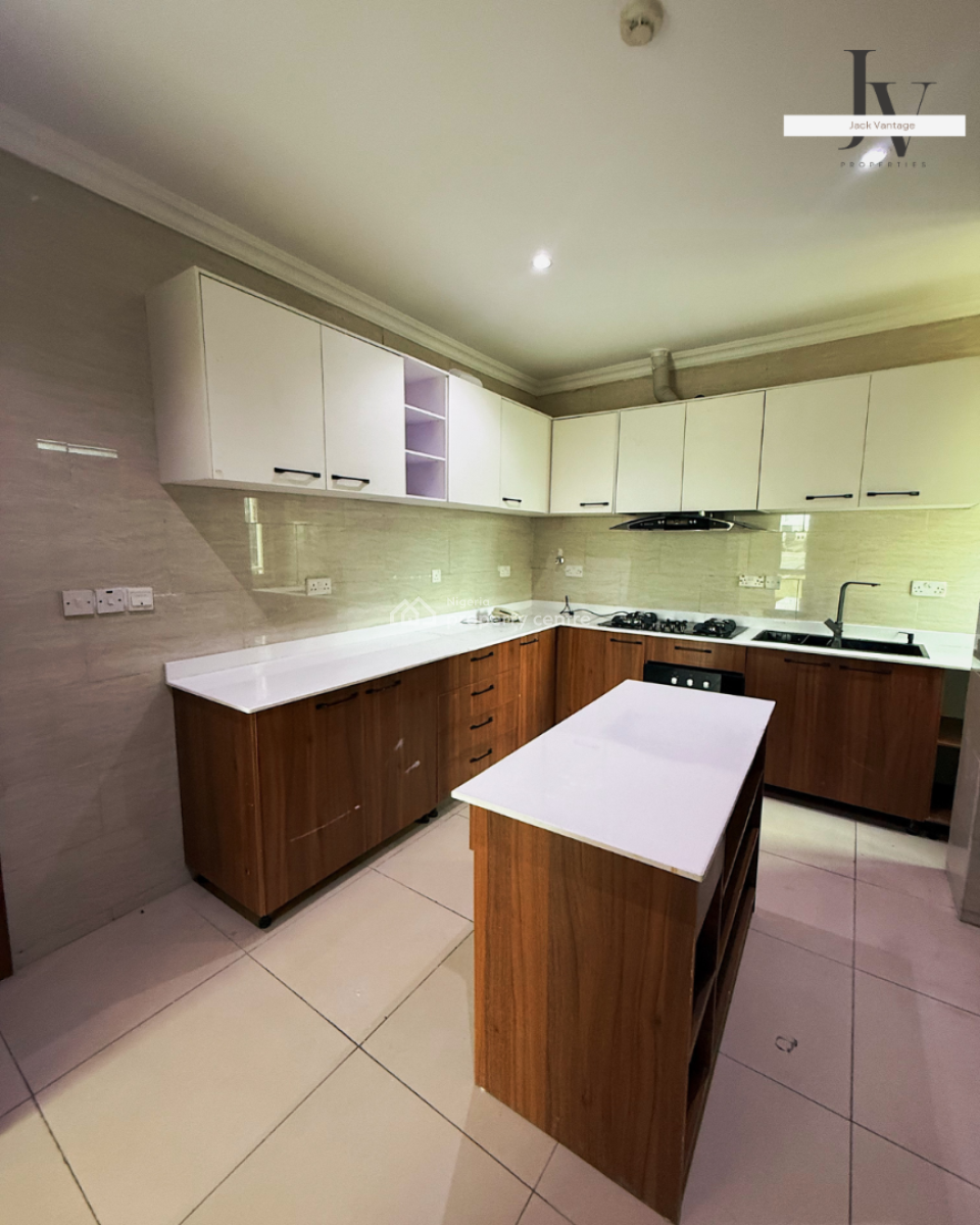 Newly Renovated 3-bedroom Maisonette + Bq -- Ikoyi, Ikoyi, Lagos, Flat / Apartment for Rent