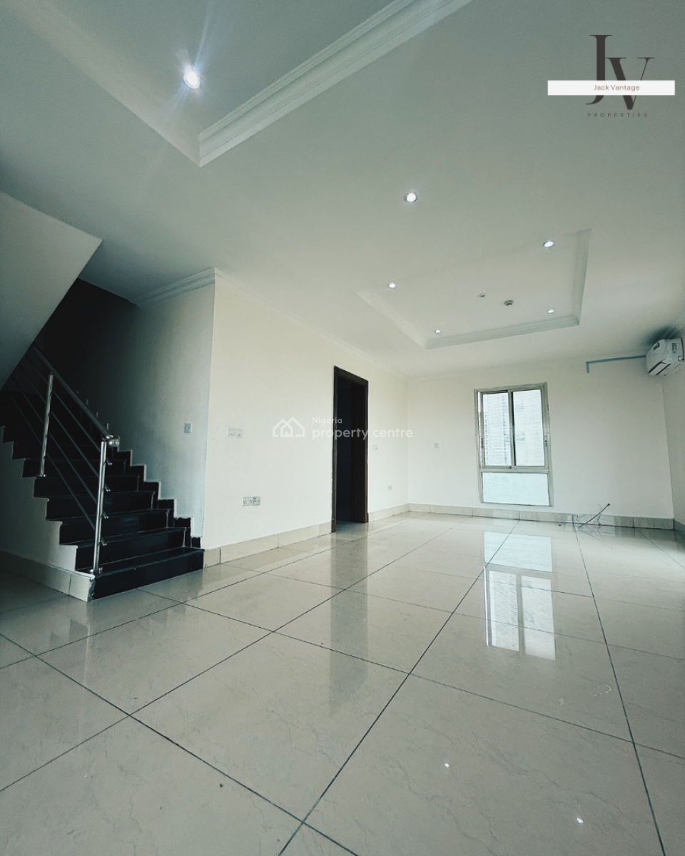 Newly Renovated 3-bedroom Maisonette + Bq -- Ikoyi, Ikoyi, Lagos, Flat / Apartment for Rent