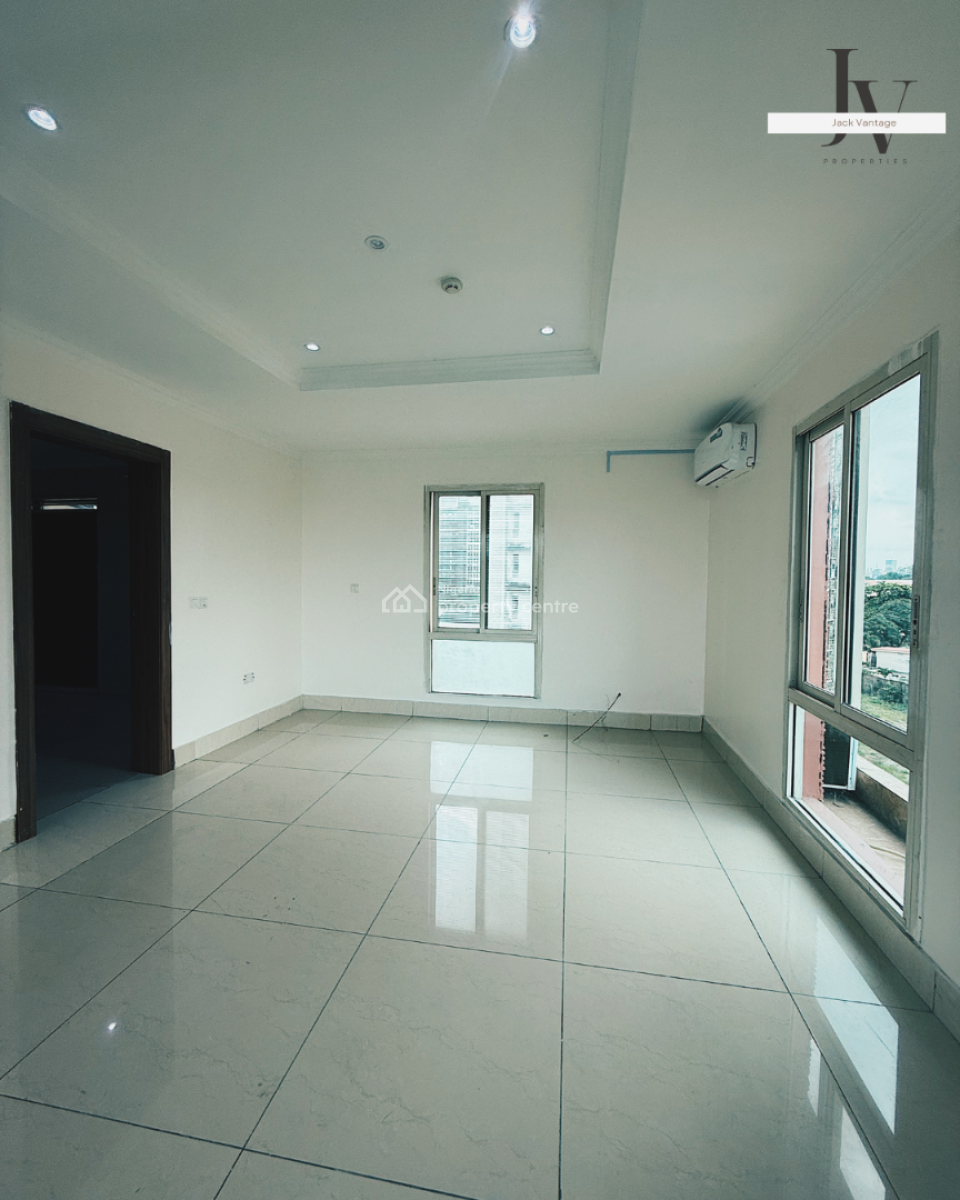 Newly Renovated 3-bedroom Maisonette + Bq -- Ikoyi, Ikoyi, Lagos, Flat / Apartment for Rent