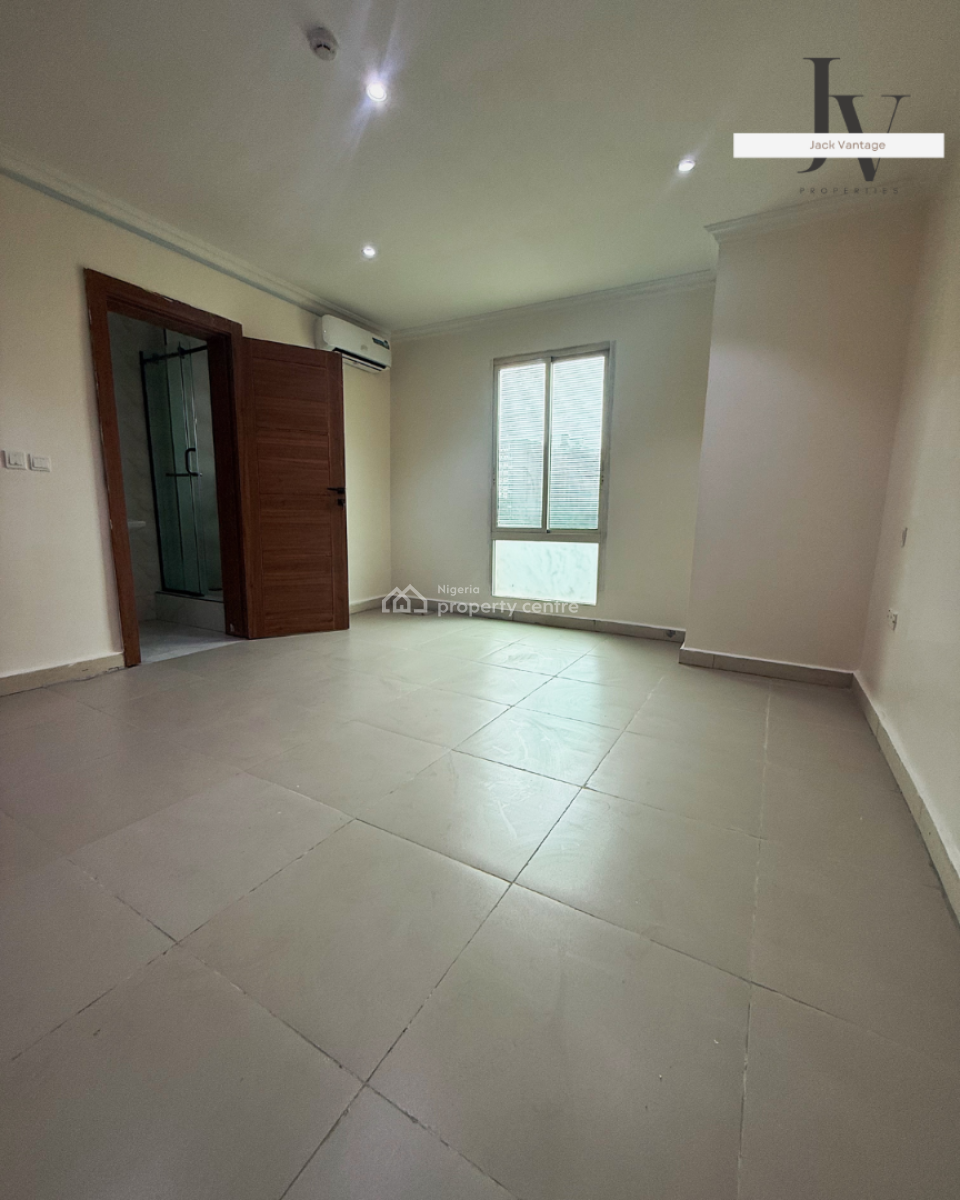 Newly Renovated 3-bedroom Maisonette + Bq -- Ikoyi, Ikoyi, Lagos, Flat / Apartment for Rent