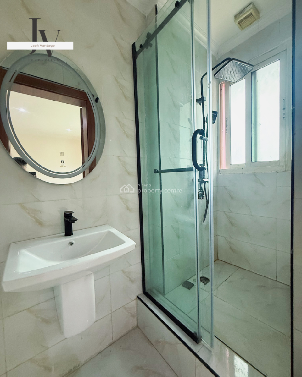 Newly Renovated 3-bedroom Maisonette + Bq -- Ikoyi, Ikoyi, Lagos, Flat / Apartment for Rent