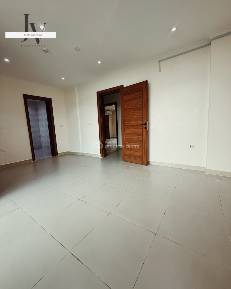 Newly Renovated 3-bedroom Maisonette + Bq -- Ikoyi, Ikoyi, Lagos, Flat / Apartment for Rent
