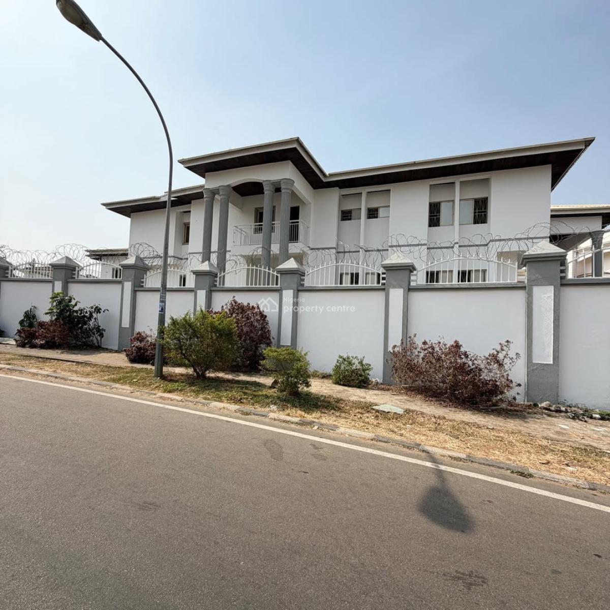 Massive 6 Bedroom Fully Detached Duplex, 2 Bedrooms Bq, Cofo, Serene Neighborhood., Maitama District, Abuja, Detached Duplex for Sale