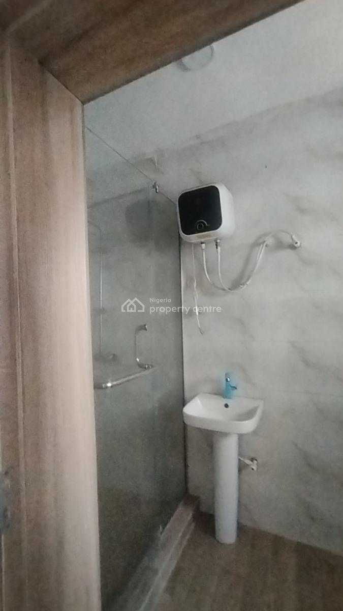 Spacious Massive Luxury 3 Bedroom Flat, Salem, Ilasan, Ikate Elegushi, Lekki, Lagos, Flat / Apartment for Rent