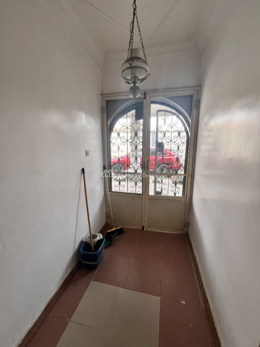 Massive Mini Flat, Thomas Estate, Ajah, Lagos, Mini Flat (room and Parlour) for Rent
