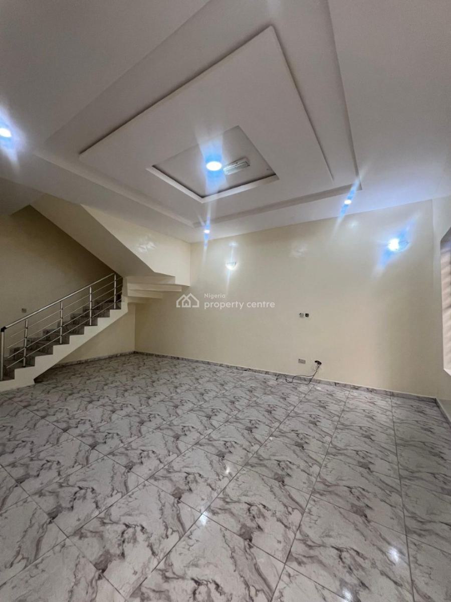 Self Serviced 4 Bedroom Semi-detached House with Bq, Ologolo, Lekki, Lagos, Semi-detached Duplex for Rent