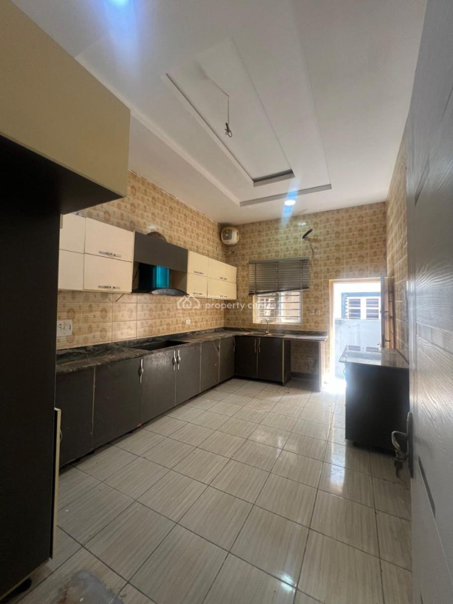 Self Serviced 4 Bedroom Semi-detached House with Bq, Ologolo, Lekki, Lagos, Semi-detached Duplex for Rent