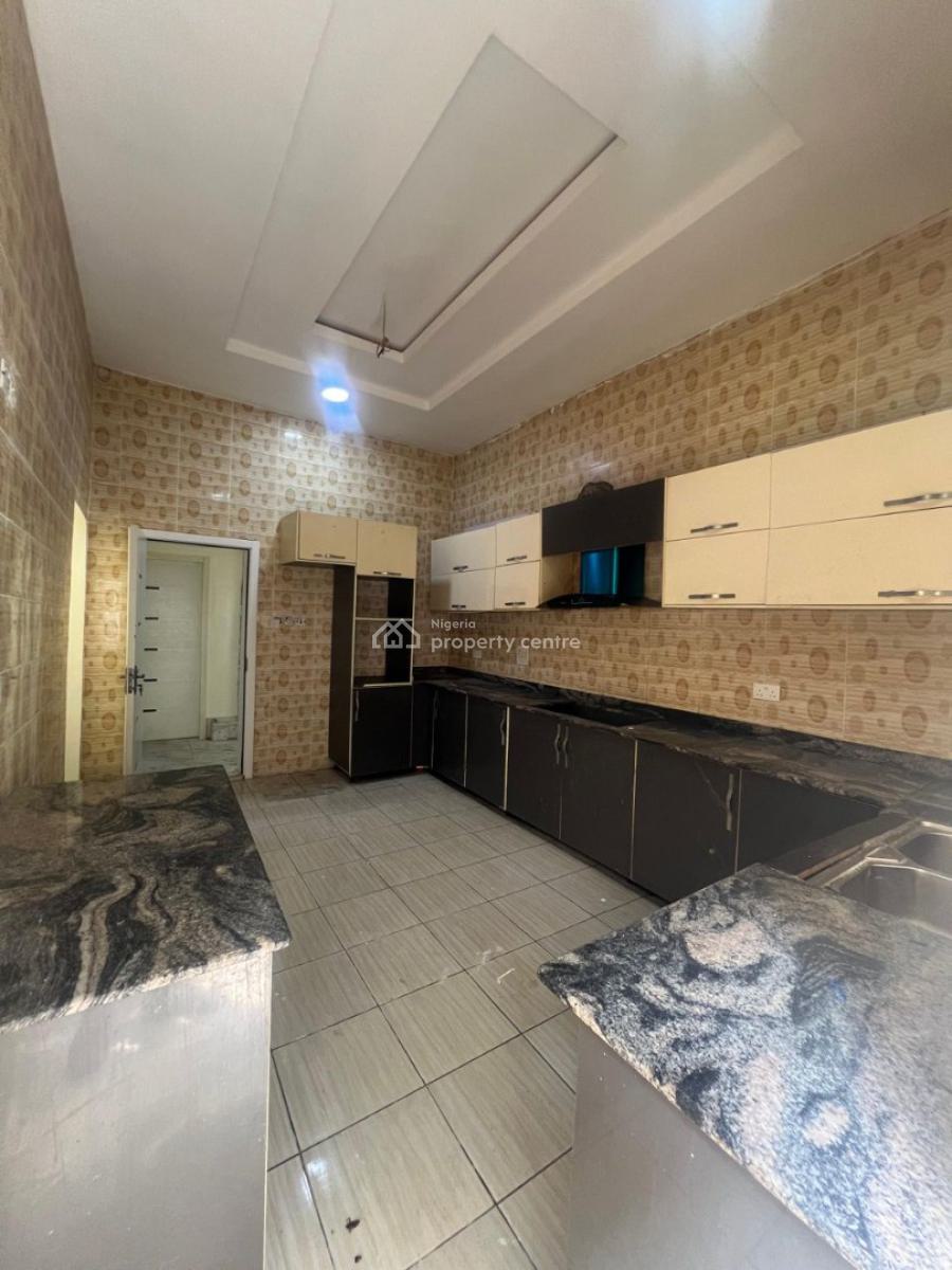 Self Serviced 4 Bedroom Semi-detached House with Bq, Ologolo, Lekki, Lagos, Semi-detached Duplex for Rent