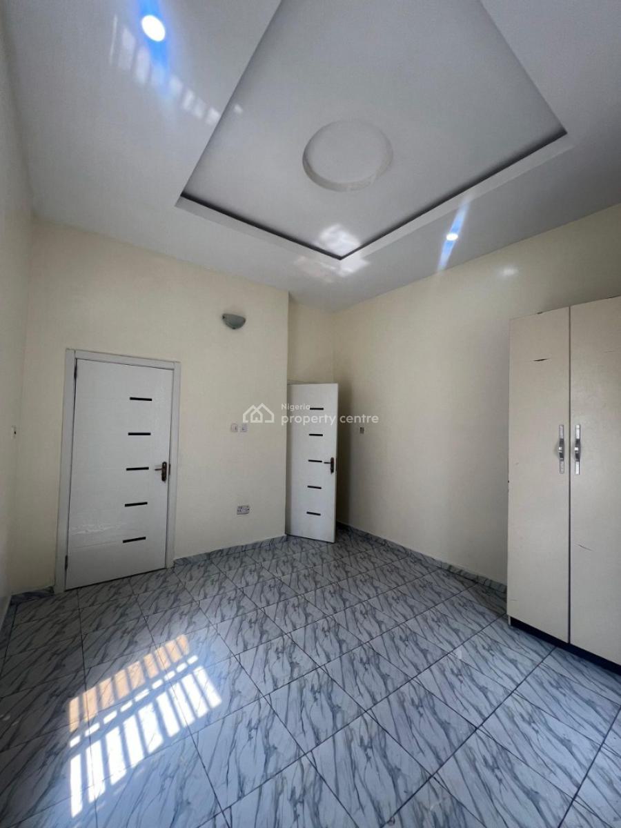 Self Serviced 4 Bedroom Semi-detached House with Bq, Ologolo, Lekki, Lagos, Semi-detached Duplex for Rent