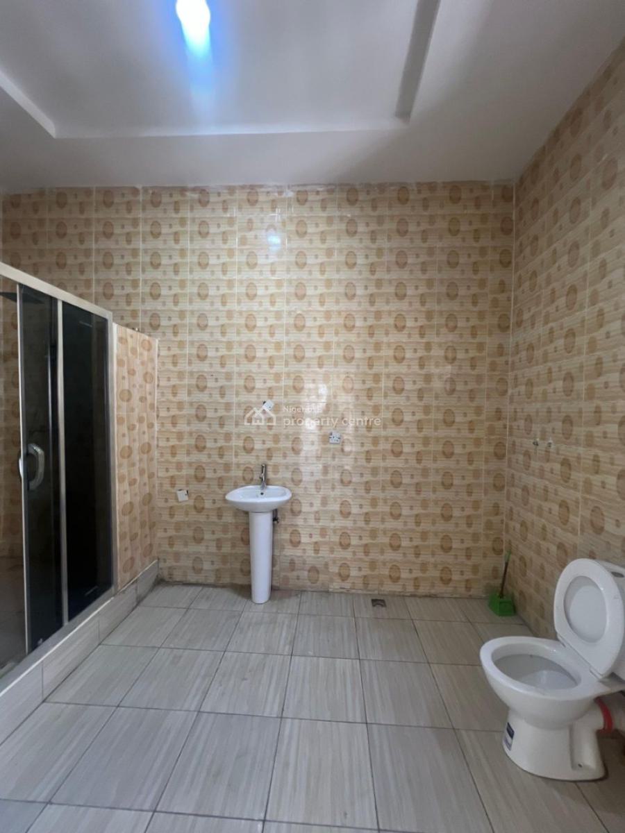 Self Serviced 4 Bedroom Semi-detached House with Bq, Ologolo, Lekki, Lagos, Semi-detached Duplex for Rent